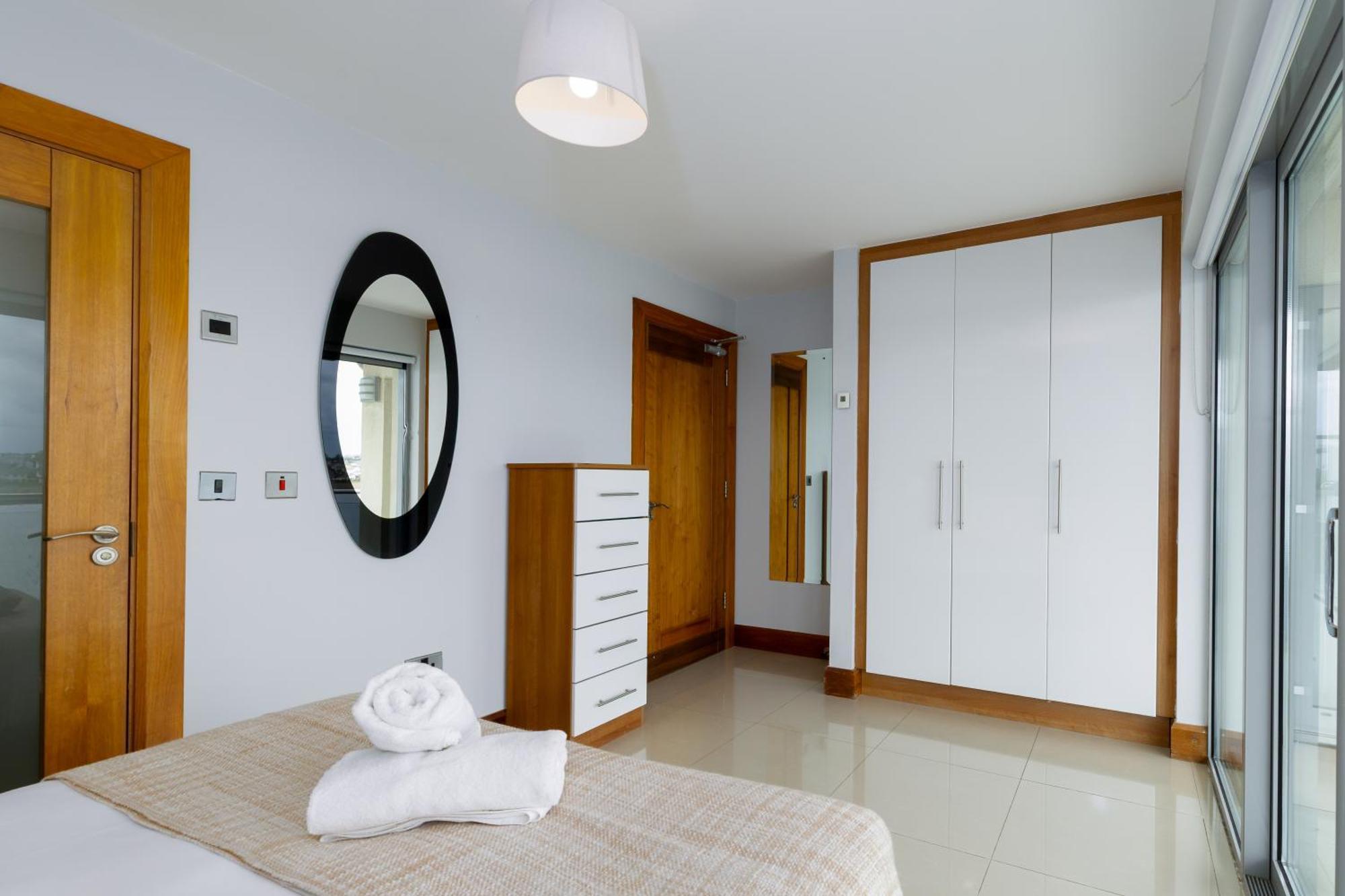 Tur An Tsaile - Galway Lakeside Apartments Exterior photo